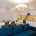 Rezidence Pernavas 41 Appartement *