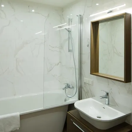 公寓 Rezidence Pernavas 41 *